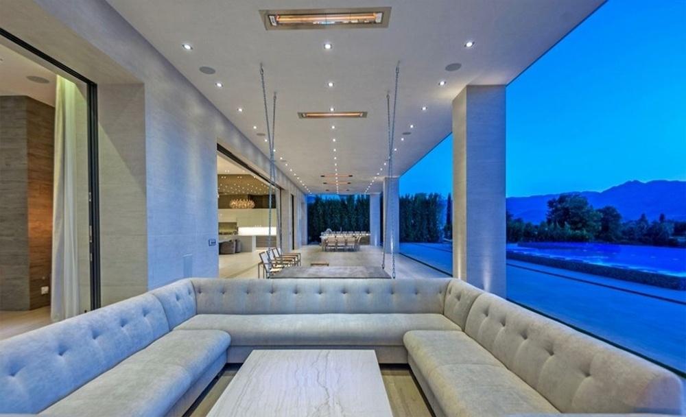 Confira o interior da nova mansão de Kris Jenner no deserto californiano - Divulgação/Coldwell Banker