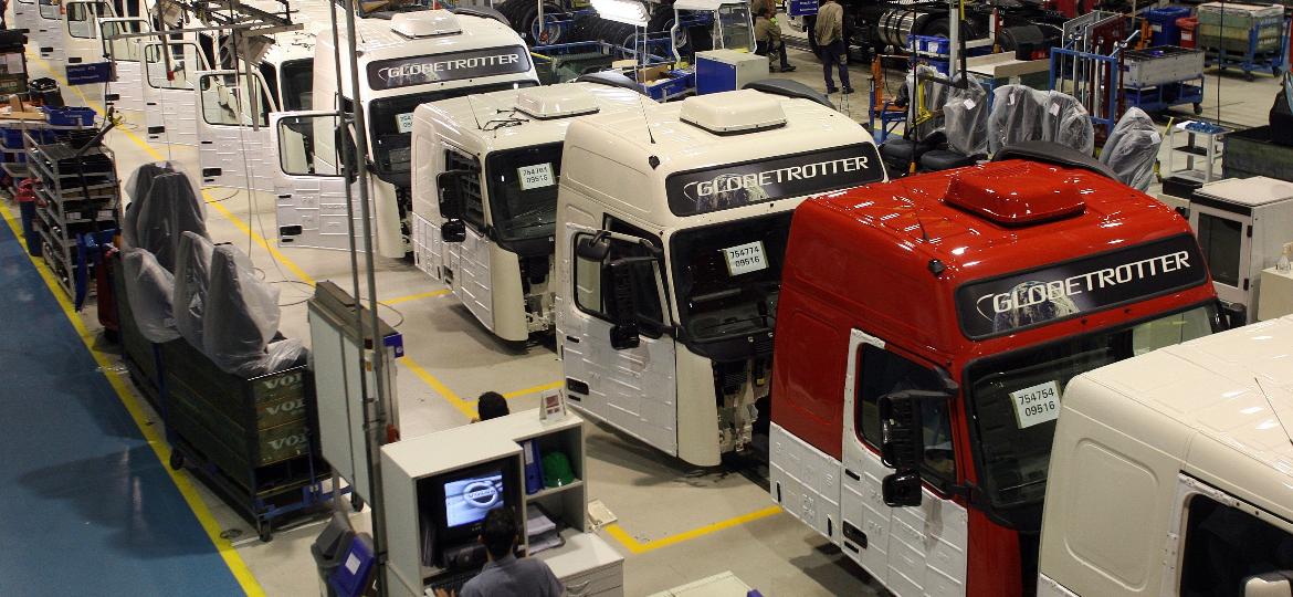 Unidade da Volvo Caminhões em Curitiba (PR), que terá investimentos ampliados - Hedeson Alves/Gazeta/Folhapress