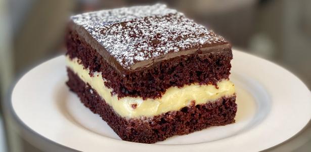 Aprenda a fazer bolo de chocolate com recheio de ninho