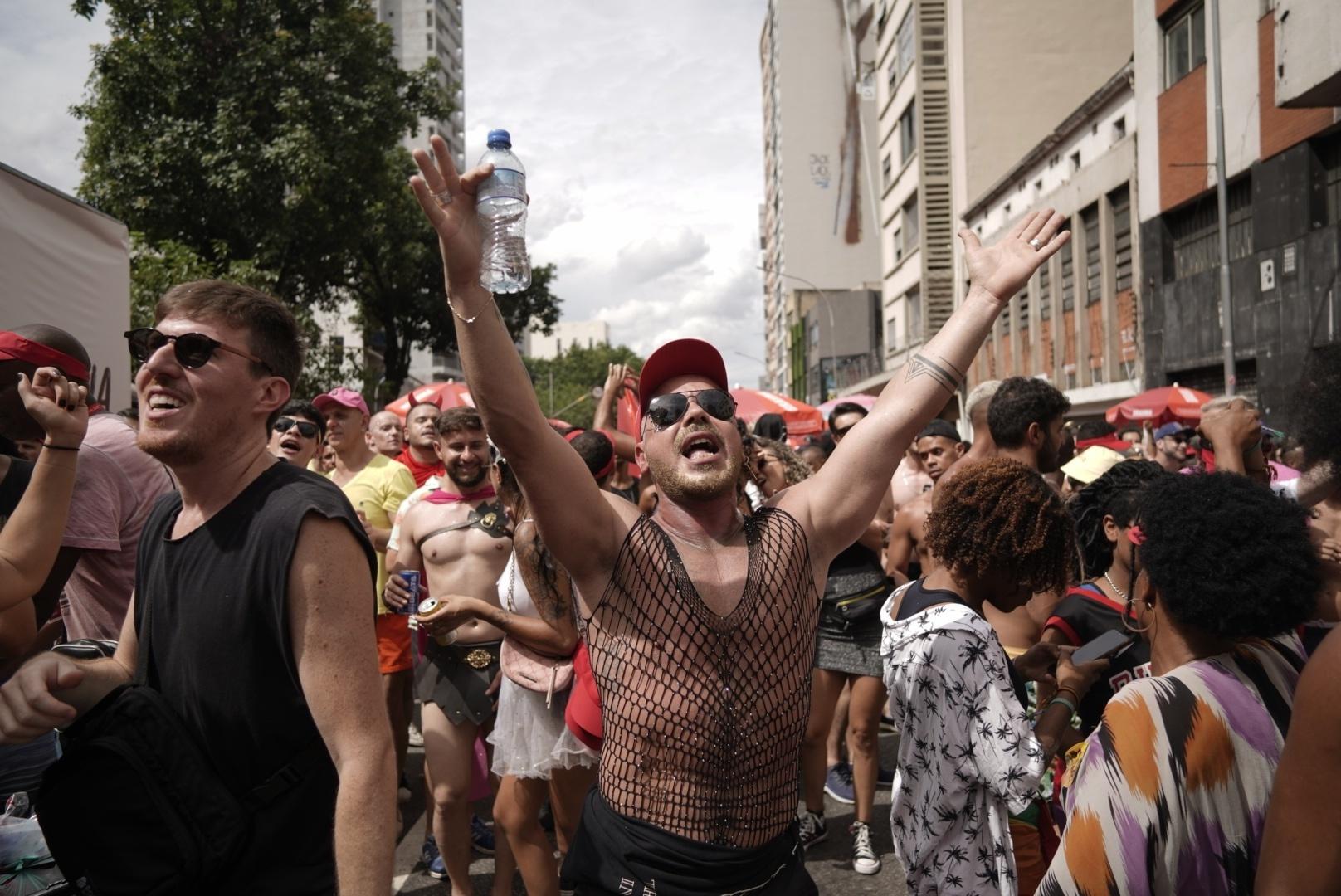 Mercury é reverenciada por fãs - Andre Porto/UOL