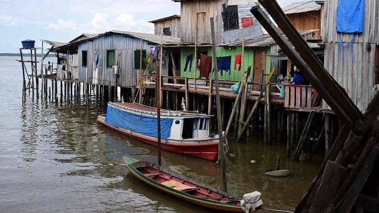 Vila da Barca, comunidade de palafitas em Belém Vila da Barca, comunidade de palafitas em Belém