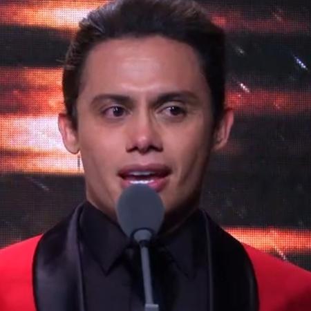 Silvero Pereira se emociona na premiação do "Domingão do Faustão" - Reprodução/Globo - Reprodução/Globo