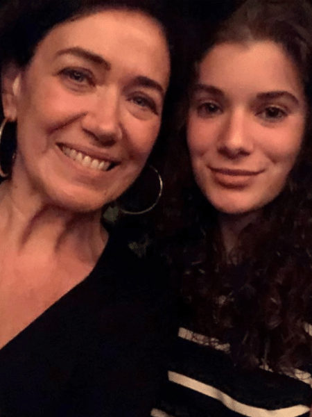 Lília Cabral e a filha, Giulia, que foi chamada para próxima "Malhação"  - Reprodução/Instagram