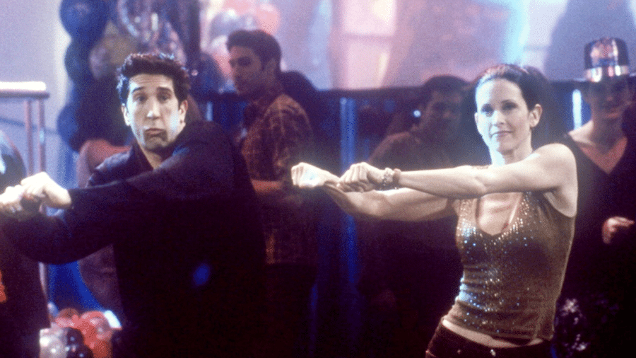 Dança famosa de Ross e Monica em "Friends" foi coreografada pela fundadora das Pussycat Dolls - Reprodução/Vanity Fair