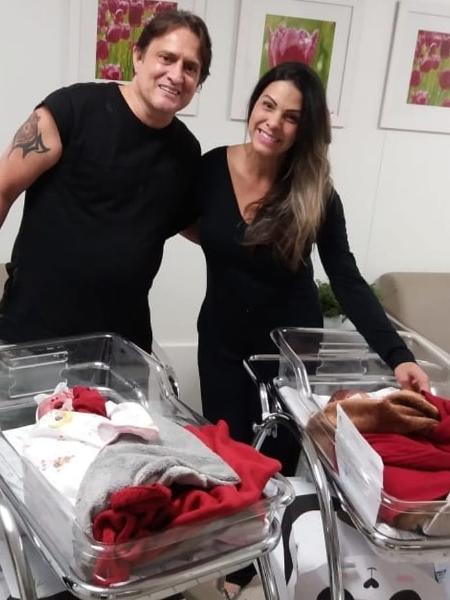 Após 13 dias, Marcelo de Nóbrega e mulher deixam hospital com dois filhos - Reprodução/Instagram