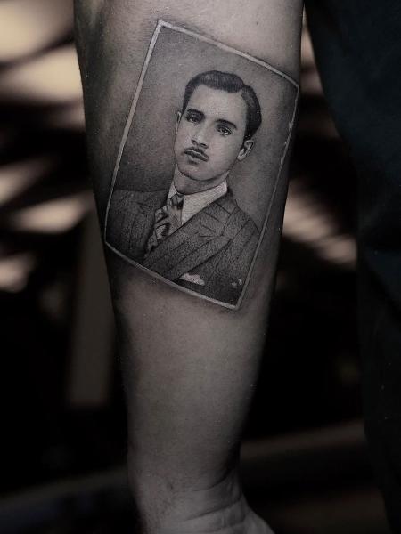 Bruno Gagliasso homenageou o avô, Manoel, com uma tatuagem - Reprodução/ Instagram