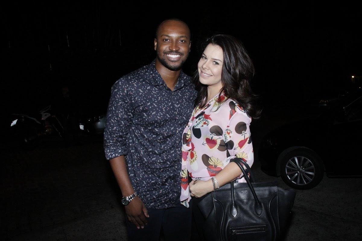 30.nov.2016 - Thiaguinho e Fernanda Souza na festa de aniversário de 43 anos de Angélica - Marcos Ferreira / Brazil News