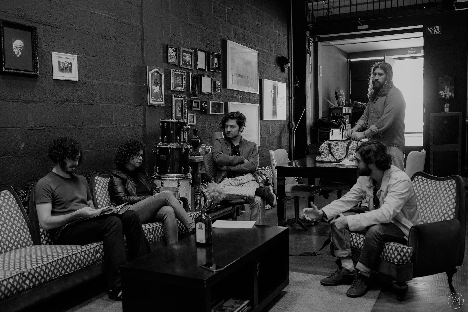 Selvagens à Procura de Lei fazem releitura de "Jamoga" com participação de Roberta Campos - Murilo Amancio