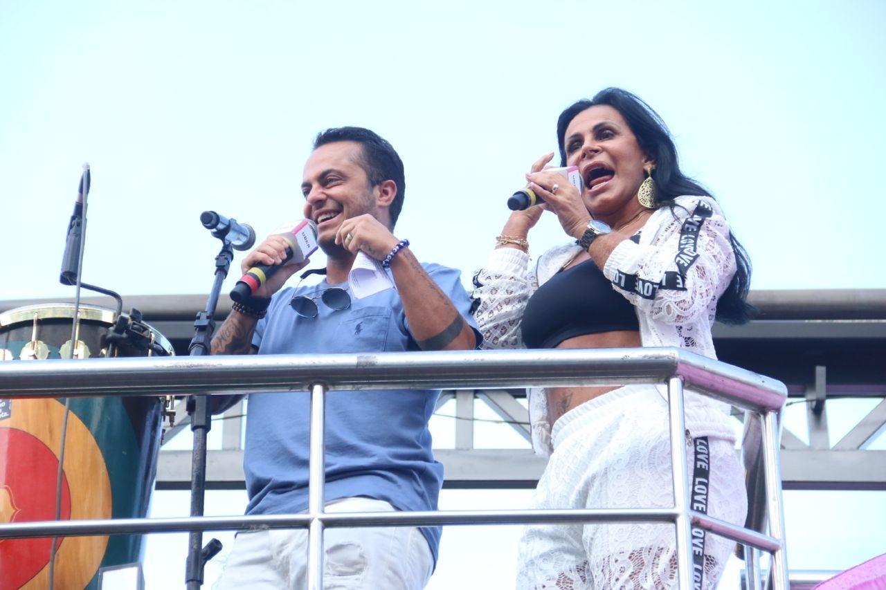 Thammy foi acompanhada da mãe Gretchen à 23ª Parada do Orgulho LGBTI, que aconteceu neste domingo no Rio - Daniel Pinheiro/AgNews