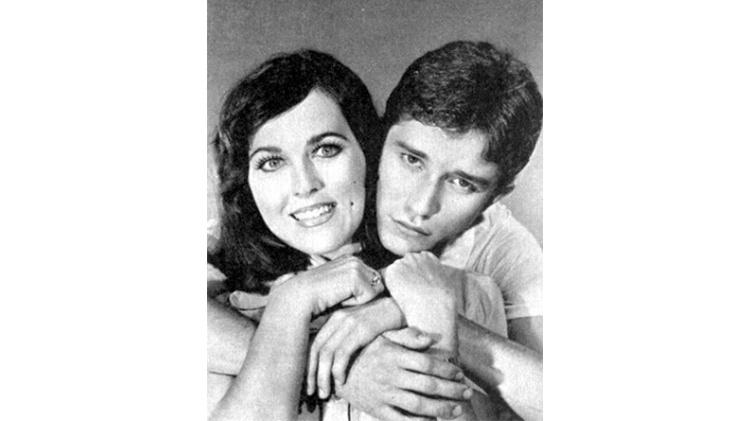 João Carlos Barroso e Djenane Machado em Estúpido Cupido - Reprodução - Reprodução