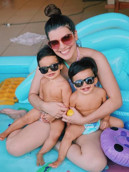 Gabi mantém uma conta no Instagram para mostrar o dia a dia dos gêmeos e já recebeu comentários ofensivos - Acervo pessoal - Acervo pessoal