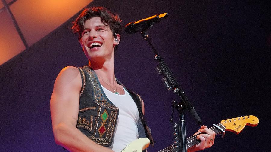 Shawn Mendes tem comentado sobre sua sexualidade com fãs - Foto de Kevin Mazur/Getty Images