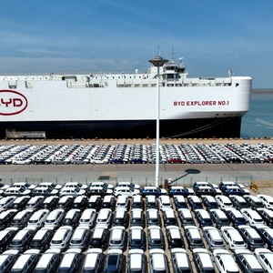Navio gigante da BYD cheio de carros evita alta de imposto e irrita Anfavea