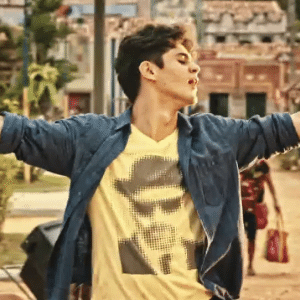 Lucas Veloso usa camiseta de "Breaking Bad" em "Velho Chico" - Reprodução/TV Globo - Reprodução/TV Globo