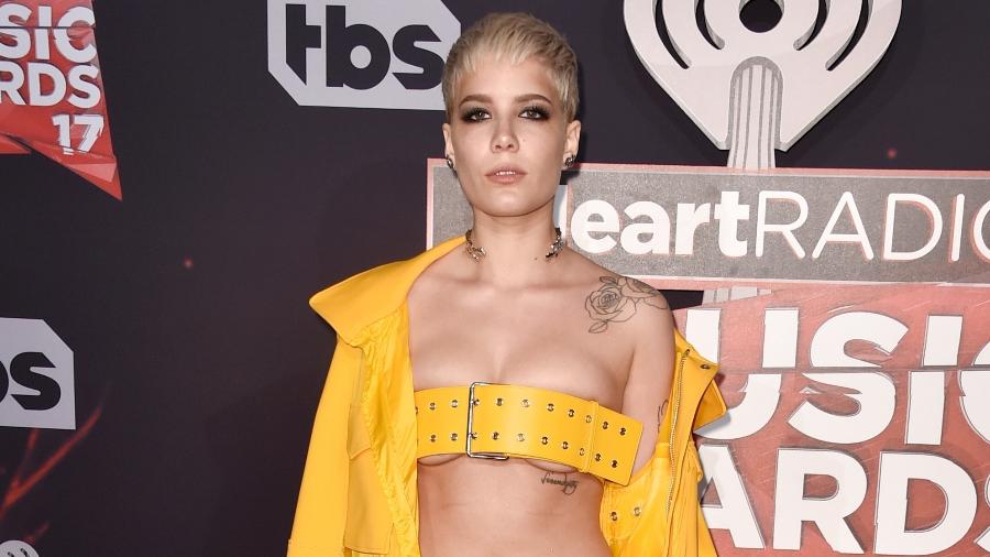 A cantora Halsey no iHeartRadio Music Awards 2017 - Getty Images