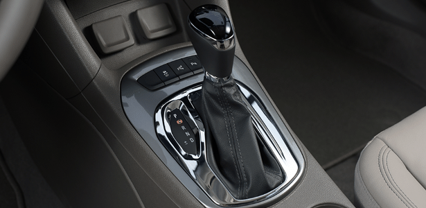 Câmbio automático sem pagar mico: saiba usar as funções 'P' e 'N' no carro