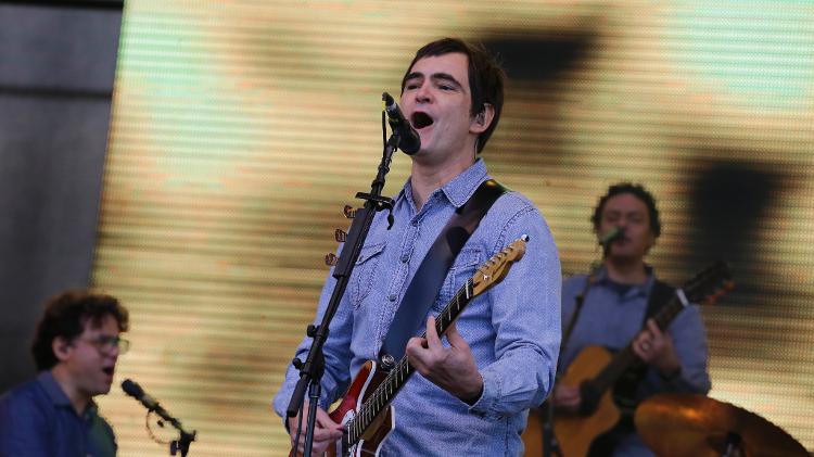 Líder do Skank, Samuel Rosa levantou o público com os sucessos de Jorge Ben Jor com a levada da banda mineira - Nelson Antoine/UOL - Nelson Antoine/UOL