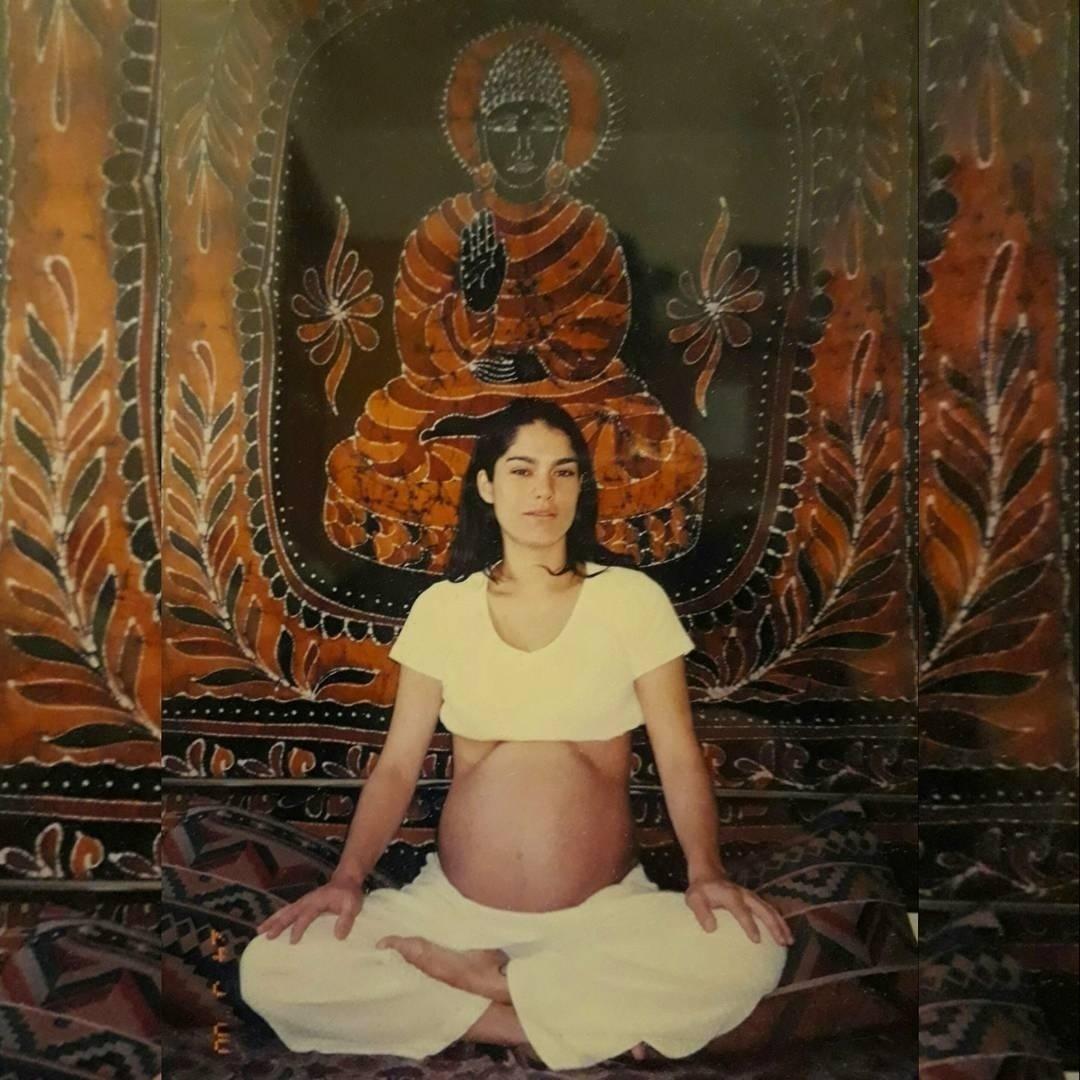 Fabíola Fantin atua há anos como instrutora de ioga. Em seu Instagram, com cerca de 5 mil seguidores, ela mostra diversas posições. - Reprodução/Instagram/fafantin