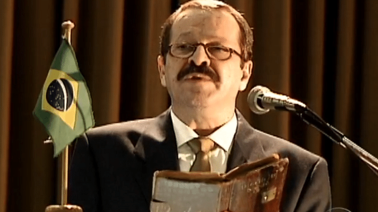 Senador Caxias (Carlos Vereza) foi um dos personagens marcantes de "O Rei do Gado" - Reprodução/Globo - Reprodução/Globo