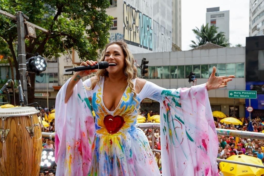 Daniela Mercury no bloco Pipoca da Rainha, na rua da Consolação, em São Paulo - Marcelo Justo/UOL