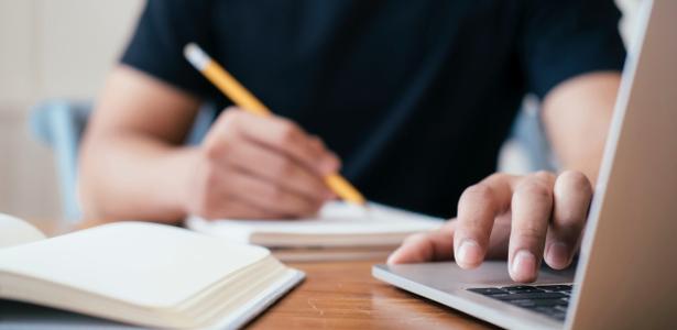 Saiba como declarar bolsas de estudo no Imposto de Renda 2026