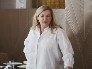 Musa de 'Ratatouille', estrelas Michelin e chef n°1: conheça Hélène Darroze