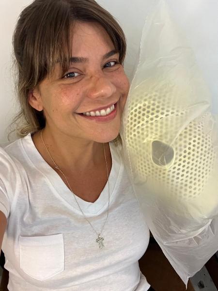 Luiza fez 27 sessões de radioterapia para diminuir o tamanho do tumor, que era inoperável Luiza fez 27 sessões de radioterapia para diminuir o tamanho do tumor, que era inoperável