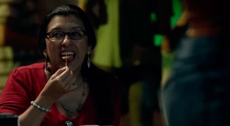 Regina Casé em cena do filme "Que Horas Ela Volta?" - Divulgação