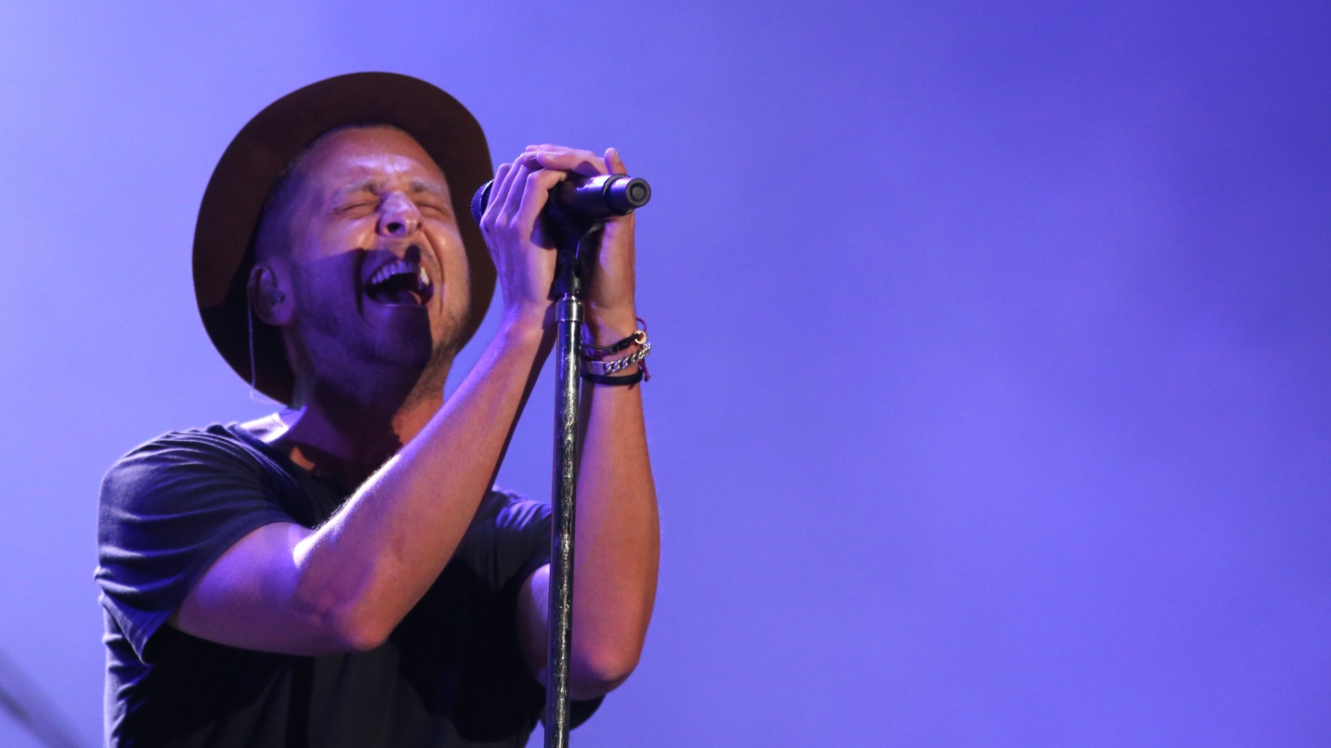 18.set.2015 - A banda americana OneRepublic, que começou a lançar seus sucessos através do MySpace, se apresenta no palco Mundo, durante o primeiro dia do Rock in Rio 2015. - Fernando Maia/UOL