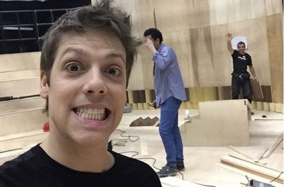25.jul.2016- Record começa a construir cenário do "Programa do Porchat". "Tô achando que agora não tem volta", brincou Fabio no Instagram - Reprodução/Instagram
