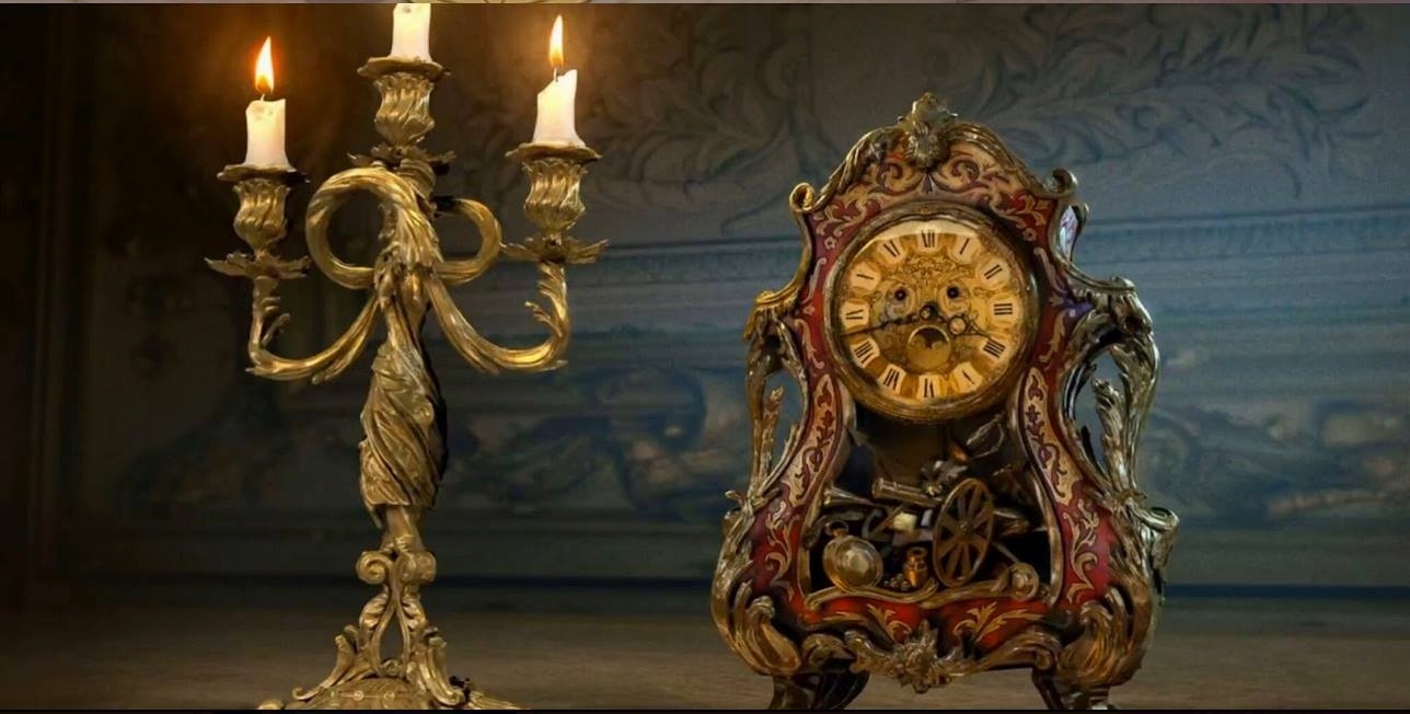 O candelabro Lumière e o relógio Horloge de "A Bela e Fera" - Reprodução/Facebook