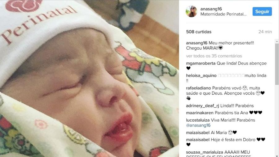 Rostinho de Maria, filha de Felipe Simas e Mariana Uhlmann - Reprodução/Instagram/anasang16