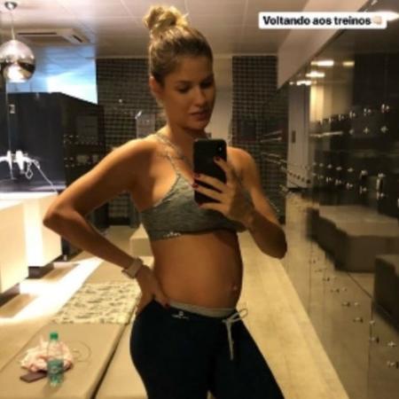 Andressa Suita mostra barriga de 5 meses da gravidez - Reprodução/Instagram/andressasuita
