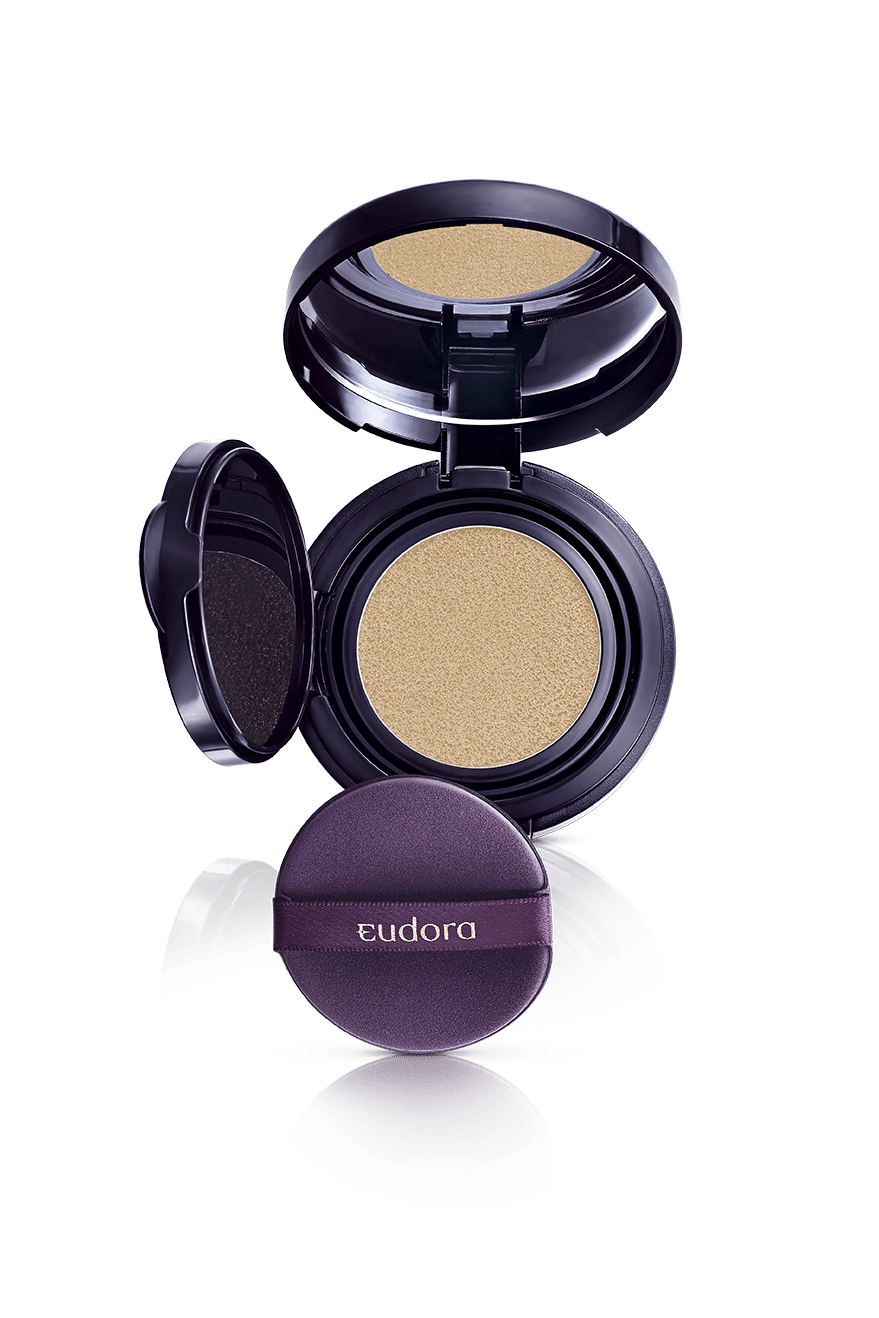 Base Cushion Oil-Free Skin Perfection, Eudora, R$ 139,99 . oil free. De média cobertura, possui FPS 40, efeito mate e alta hidratação (www.eudora.com.br) - Divulgação