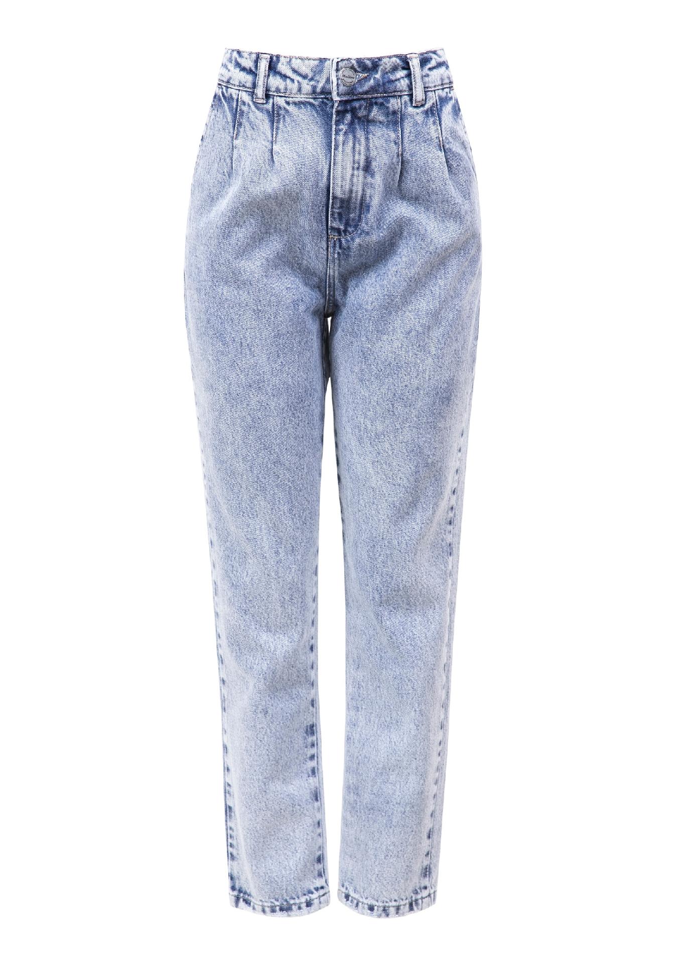 Calça jeans de lavagem manchada com pence, R$ 140, Renner, www.lojasrenner.com.br - Divulgação