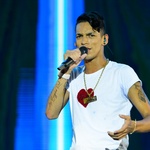 Devinho Novaes, o "boyzinho do arrocha", se apresenta no Festival Virada Salvador 2019 - João Alvarez/UOL