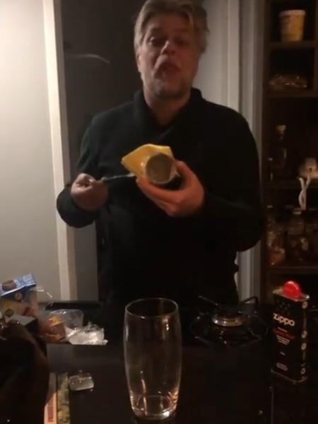 Namorada de Fábio Assunção mostra o ator devorando uma lata de leite condensado - Reprodução/Instagram