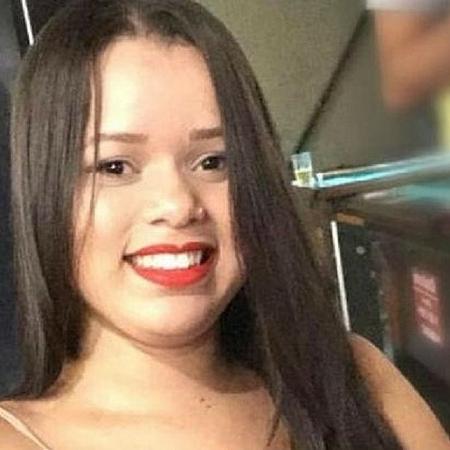 Vítima, Mayara (foto) foi enterrada em Limoreiro, Pernambuco  - Reprodução/Facebook