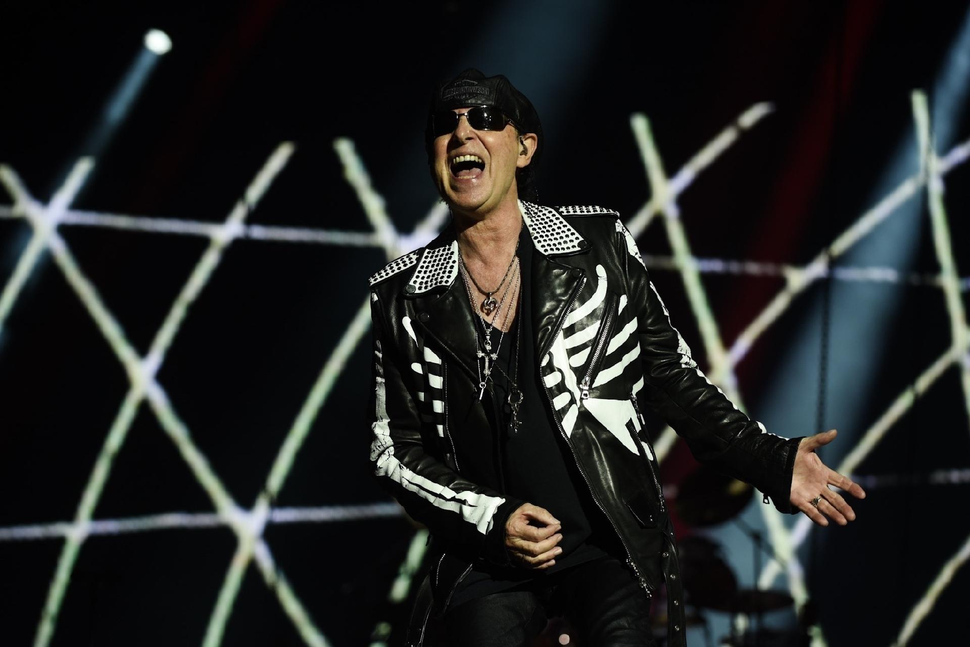 Klaus Meine durante show do Scorpions na noite deste sábado (21) no festival Rockfest, no Allianz Parque - Flavio Moraes/UOL