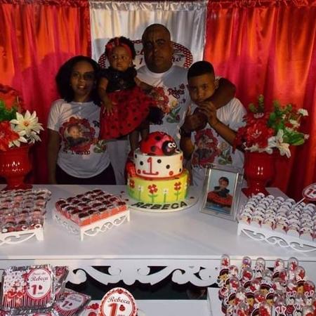 Rafaela, Neilton e João Pedro há três anos, no aniversário da caçula Rebeca - Arquivo Pessoal