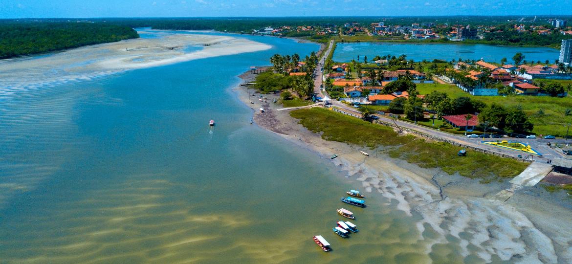 Piscinas naturais e orla são atrativos de Salinas - Ricardo Lima/Getty Images