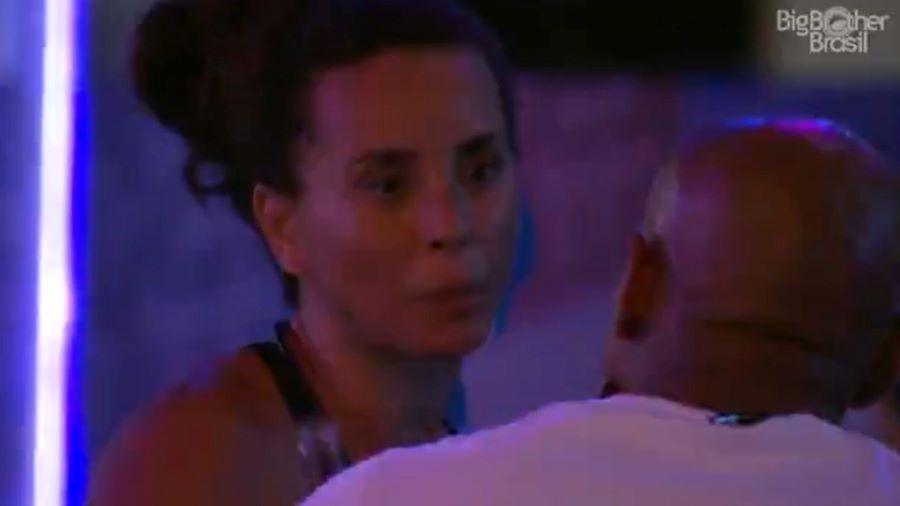 Domitila e Cezar conversam na segunda festa do BBB 23 - Reprodução/Globoplay