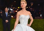 Claire Danes usou vestido literalmente iluminado durante Baile do MET - Getty Images