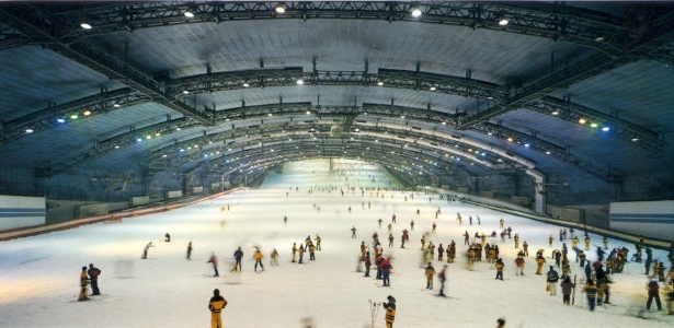 Fotografia "Janela dentro do Ski Dome", de Armin Linke, da Coleção MAXXI ? Museu de Arte do Século XXI - Armin Linke/Divulgação