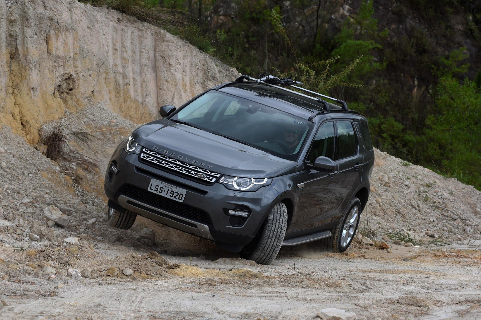 Fotos Discovery Sport Ou Toyota Sw4 Srx Duelo Dos Suvs