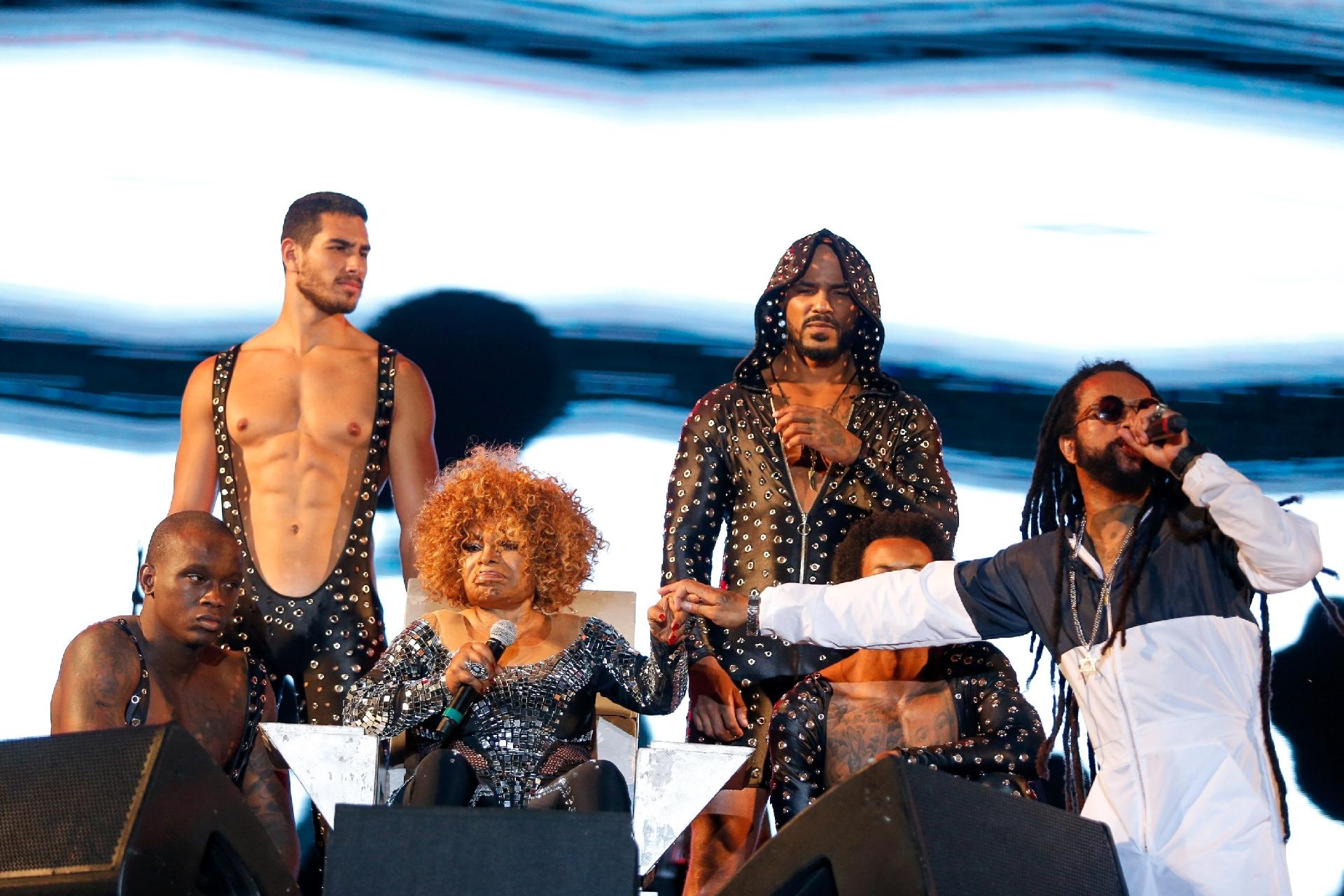 Elza Soares fez sua estreia no Rock in Rio como convidada de honra do rapper Rael no Palco Sunset - Marco Antonio Teixeira/UOL