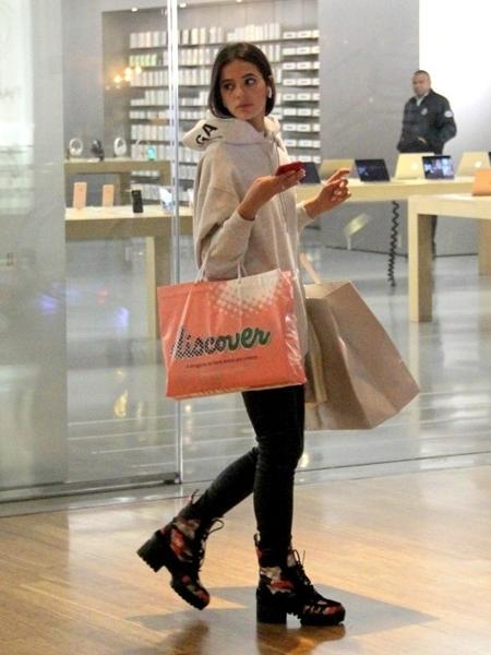 Marquezine está sempre antenada as tendências e por isso virou uma referência no meio da moda - J Humberto/AgNews - J Humberto/AgNews