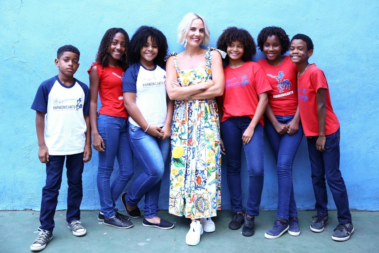 O DJ Alok gravou neste final de semana o clipe da música "Favela" com a cantora norueguesa Ina Wroldse, na comunidade de Tavares Bastos, no Rio de Janeiro - Roberto Filho/Brazil News