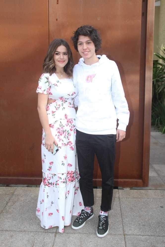 Maisa Silva e o namorado, Nicholas Arashiro, vão ao chá de bebê de Sabrina Sato - Amauri Nehn/Brazil News