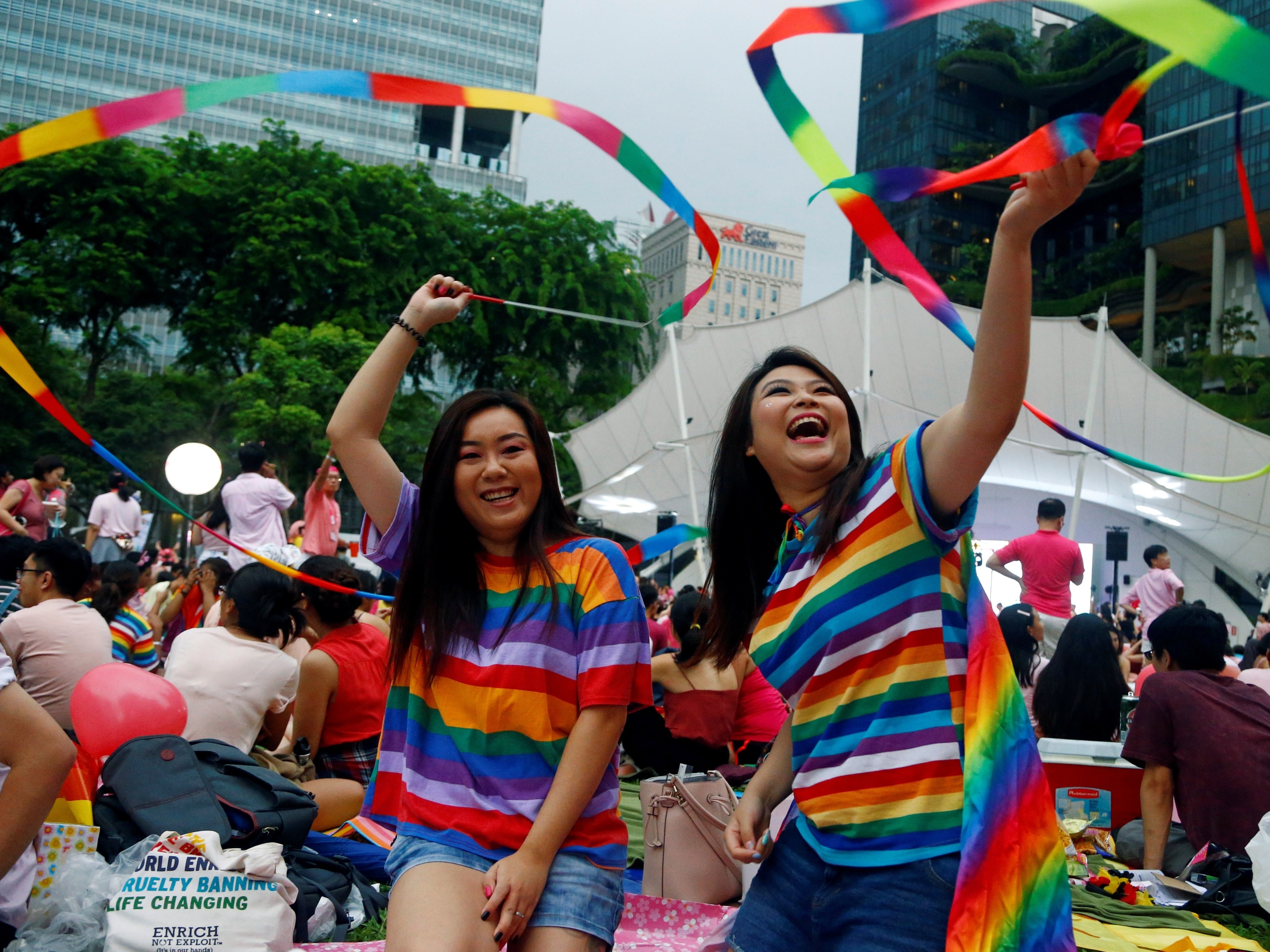 Singapura mantém proibição ao casamento gay no país - 30/03/2020 - UOL  Universa